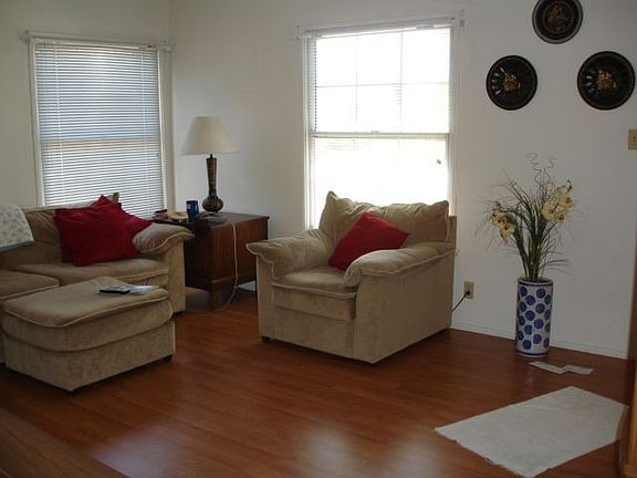 2nd image of 21112 Hobart Blvd