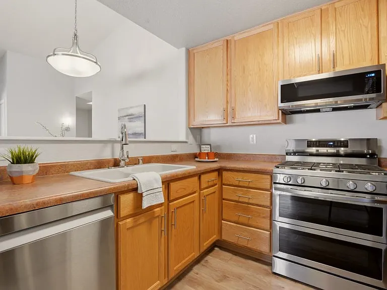 5239 Molokai Ave NE — Photo 10