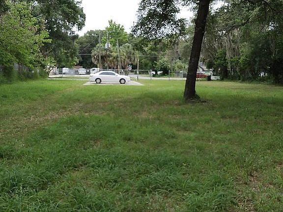 4th image of 7321 Edgewater Dr