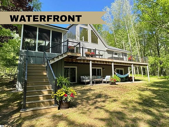 2nd image of 4611 Teaberry Ln