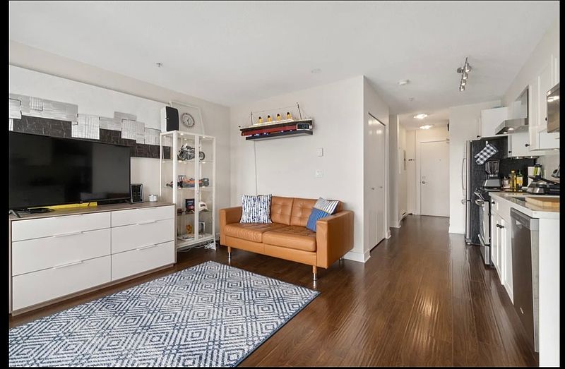 New Westminster Apartment for rent - 0 Bedrooms — photo 17