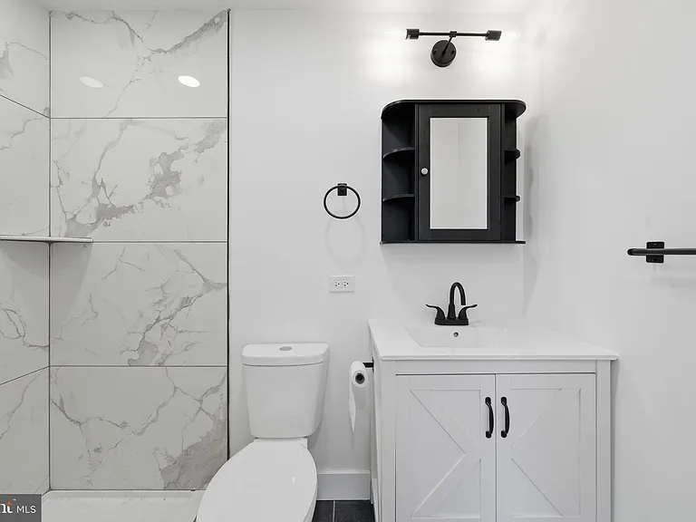2109 Tasker St #2 — Photo 8