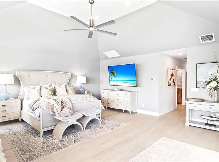 440 Kings Town Dr — Photo 16