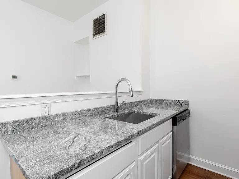 2422 McElderry St #A — Photo 15