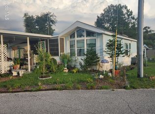 9354 Grizzly Bear Ln, Weeki Wachee, FL 34613