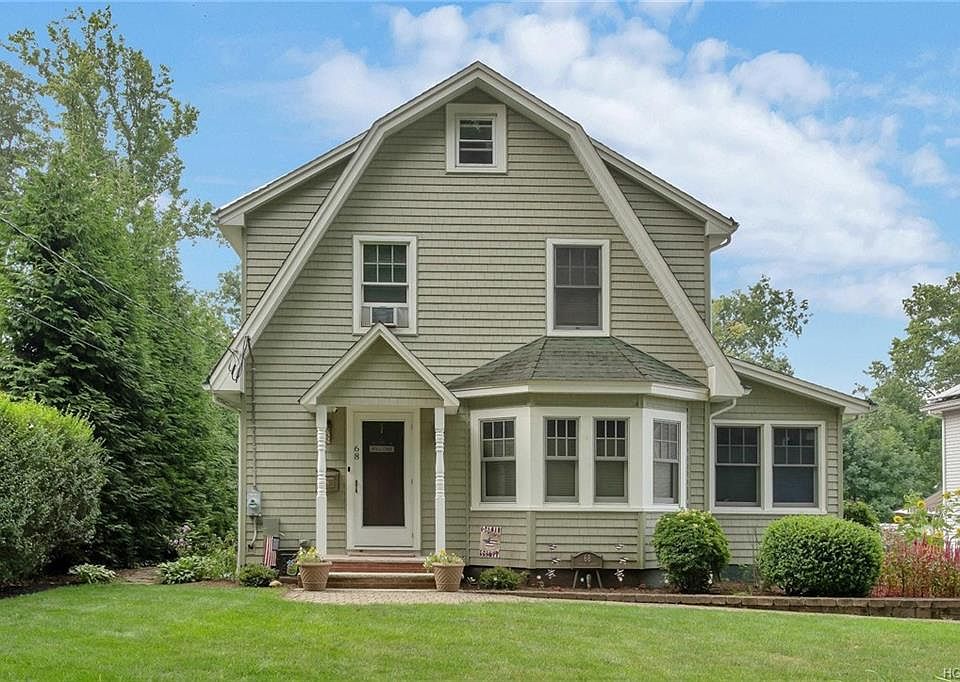 2nd image of 68 Forest Ave