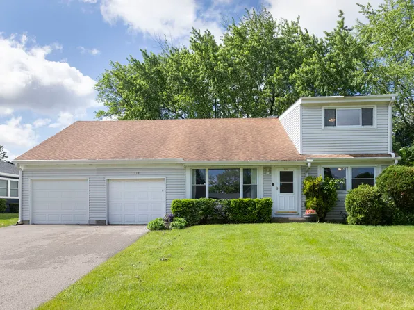 1118 Alden Ln, Buffalo Grove, IL 60089