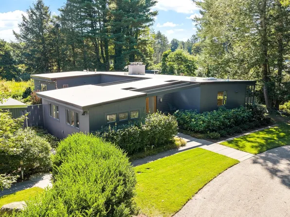 240 Concord Rd, Lincoln, MA 01773