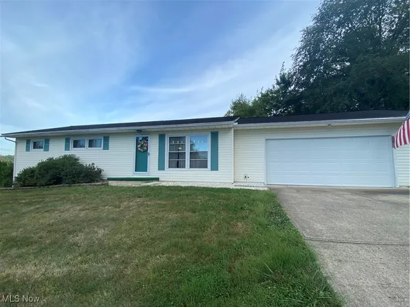 29 W Overlook Dr, Zanesville, OH 43701