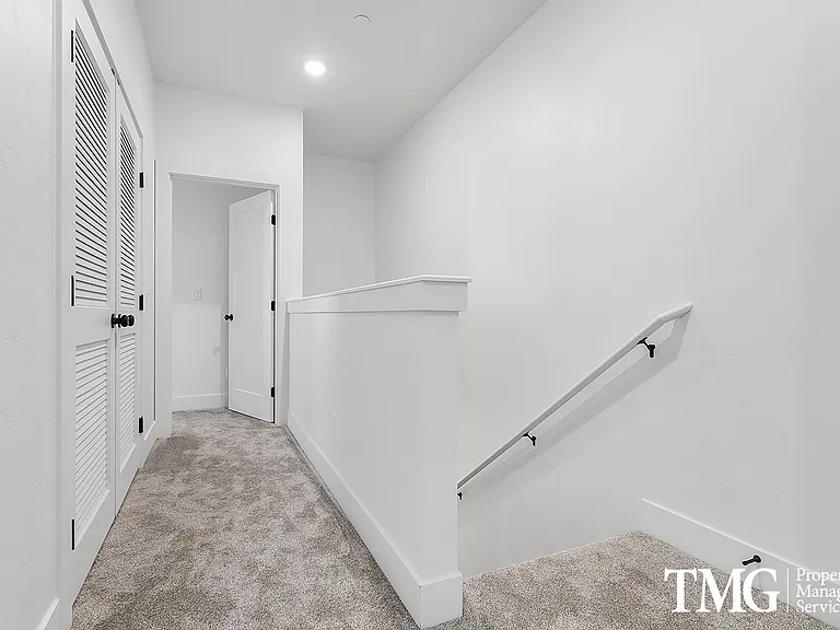 Vintage Park Townhomes — Photo 77
