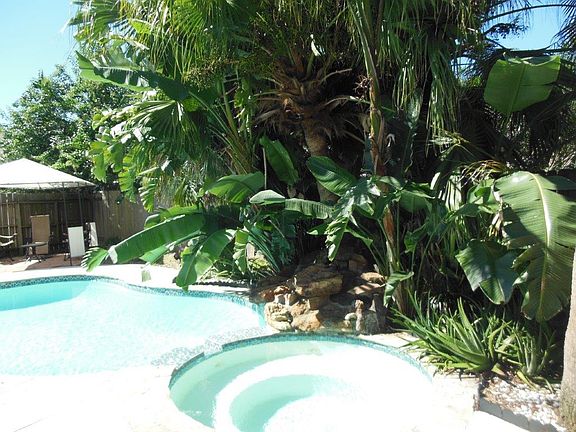 2nd image of 2105 Crossbay Ct