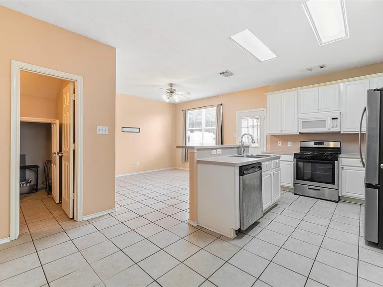 3318 Palston Bend Ln — Photo 7