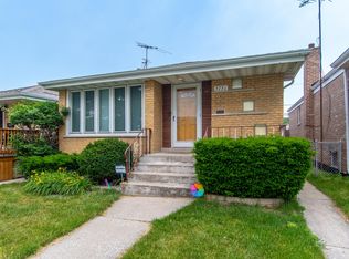 5731 S Massasoit Ave, Chicago, IL 60638