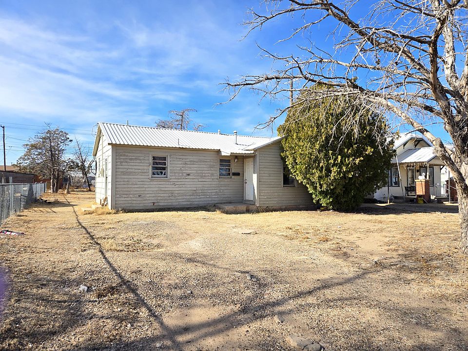 1st image of 303 N Gaines Ave