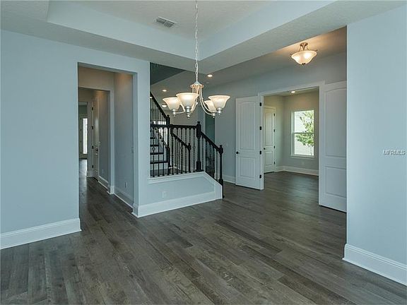 4th image of 16617 Broadwater Ave