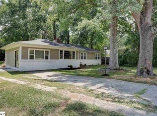308 Elizabeth Dr, Greenville, SC 29615