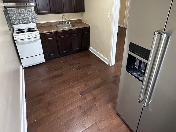 2nd image of 3711 W Franklin St #1