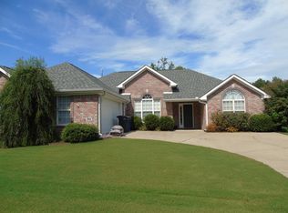 204 Somerled Ct, Florence, AL 35633