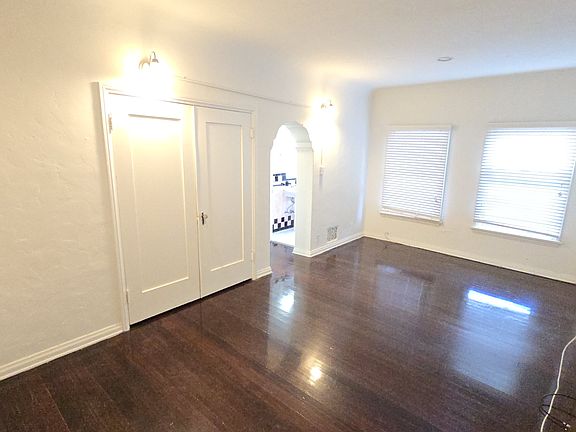2nd image of 129 S Camden Dr #105