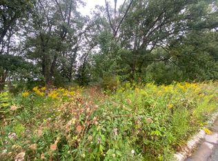 12202 Tompkins Pl, Crown Point, IN 46307