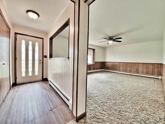 3rd image of 50025 Jefferson Ave