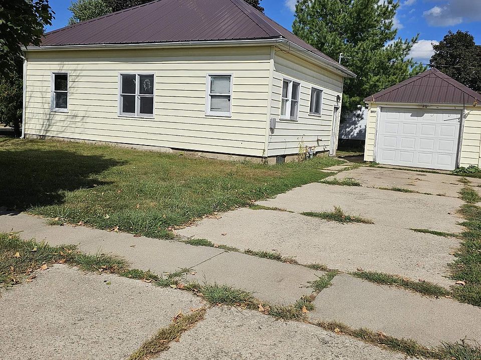 1st image of 203 E Mill St