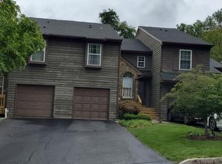 45F Chicopee Dr, Princeton, NJ 08540