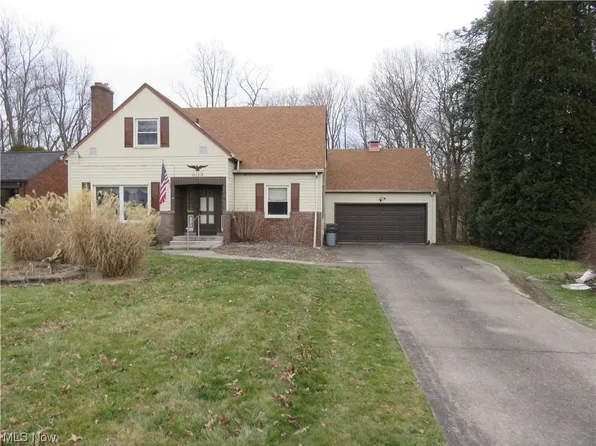 3541 Glenmere Dr, Youngstown, OH 44511