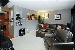 4th image of 5625 Cheshire St