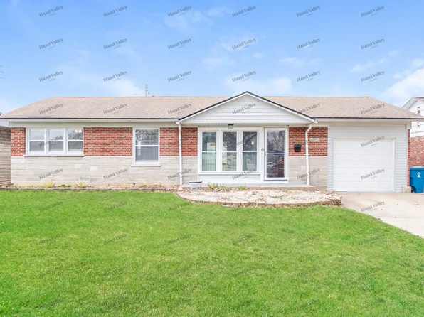 4316 Big Chief Dr, Saint Louis, MO 63123