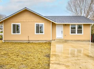 2999 NE Parker St, Roseburg, OR 97470