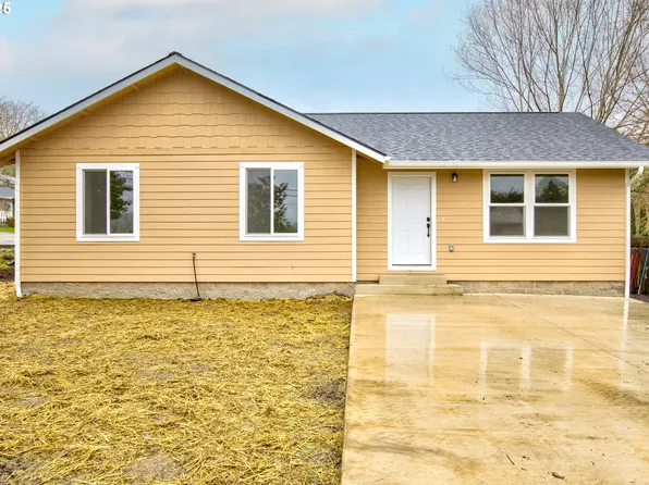 2999 NE Parker St, Roseburg, OR 97470