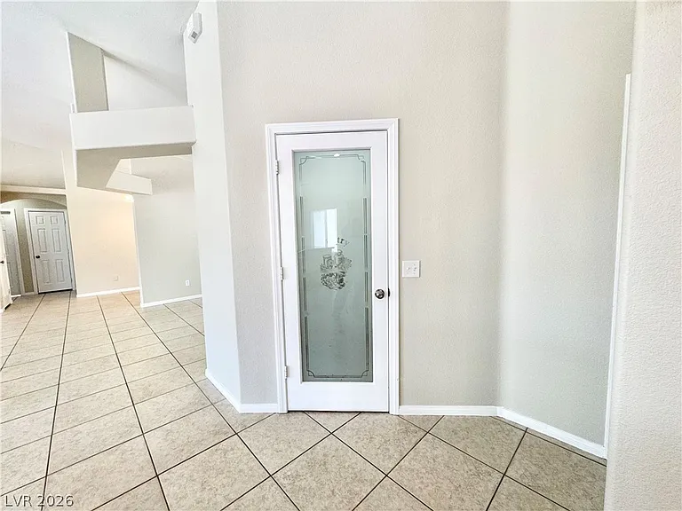 2281 S Zuni Ave — Photo 6