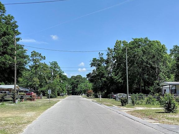 3rd image of 122 N Gay Ave