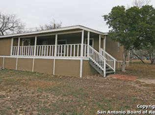 116 County Road 459, Hondo, TX 78861