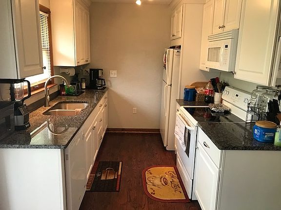 3rd image of 1006 Arctic Cir