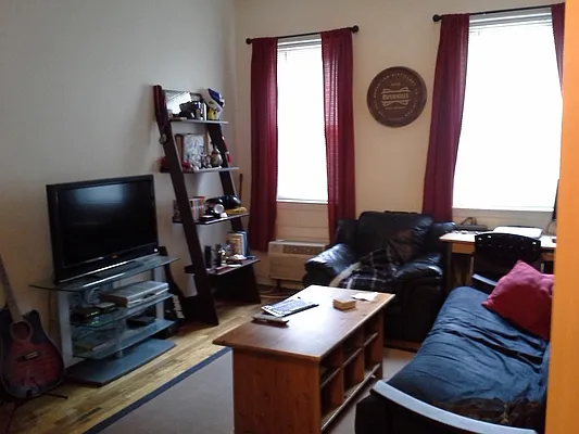 Rented by Aysaac Allen LLC | media 23