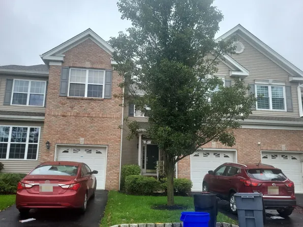 30 Wlodarczyk Pl, Parlin, NJ 08859