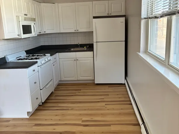 230 Chestnut St APT B1, Downingtown, PA 19335