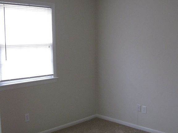 5th image of 840 Little Bay Ave APT 5