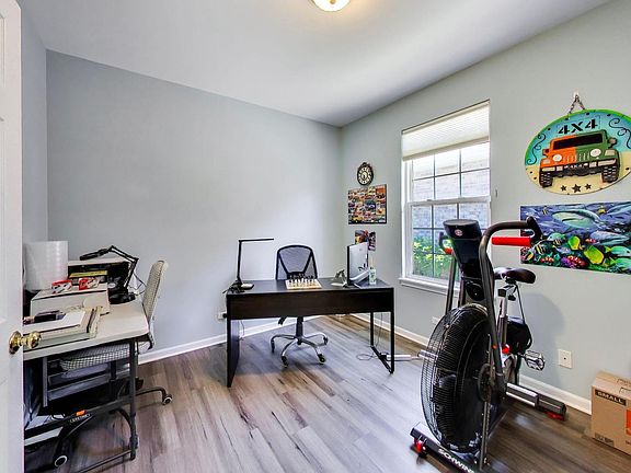 5th image of 1701 Astor Ave