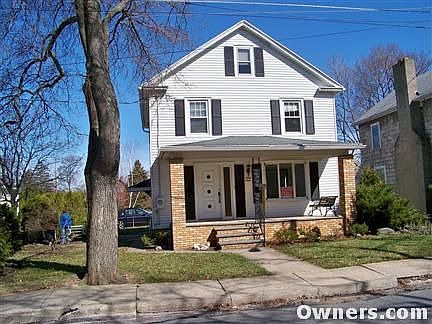 2nd image of 69 Maple St