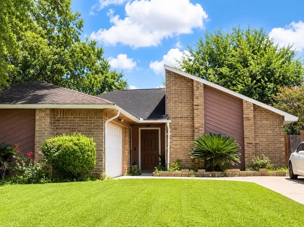 6511 La Violetta Dr, Houston, TX 77083