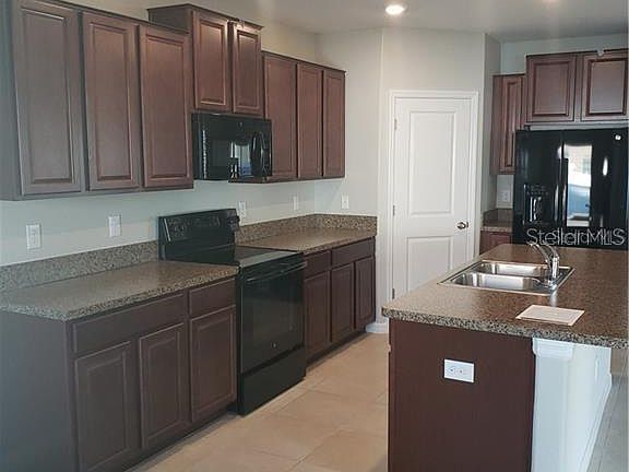 3rd image of 4106 Cat Mint St