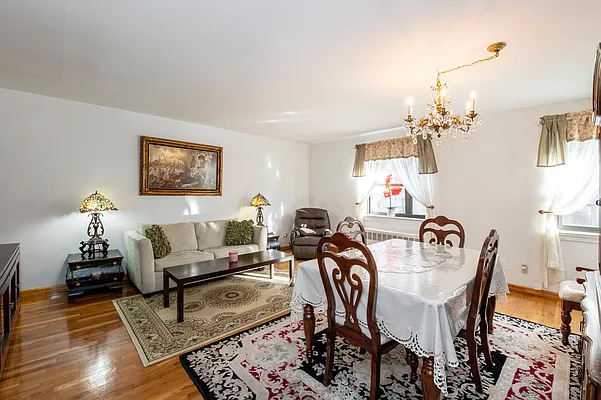 Sold by Compass | media 5