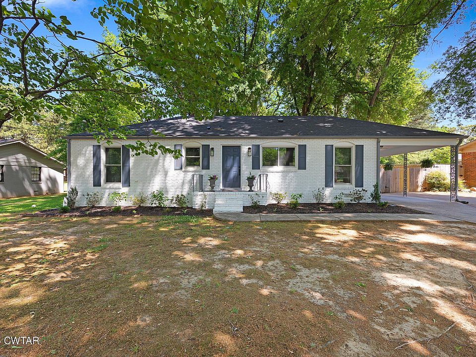 1st image of 27 Ayers Dr