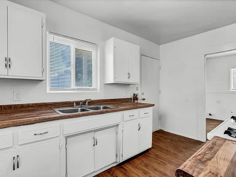333 E Ivy St — Photo 14