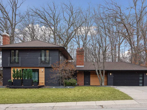 7104 Gleason Rd, Edina, MN 55439