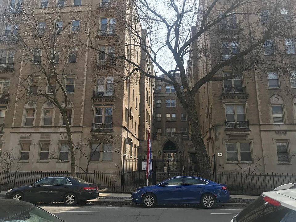1st image of 902 W Argyle St #1D