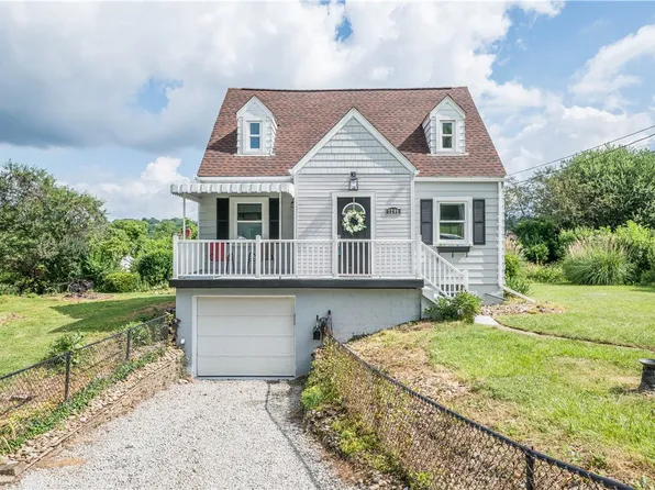 1208 Summerset Dr, McKeesport, PA 15135